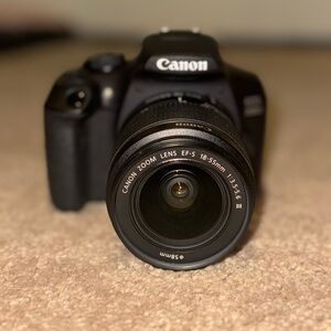 Canon EOS 2000D